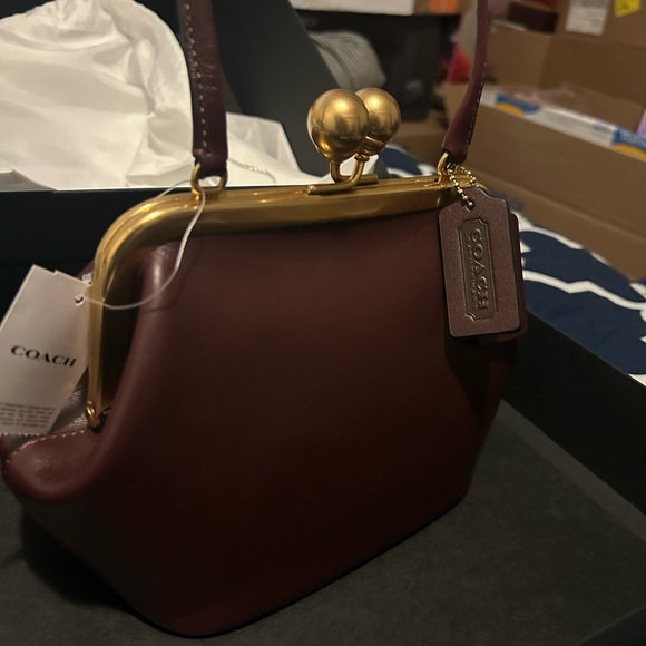 Coach Blackcurrant Leather Kisslock 16 Frame Bag 👛 - Picture 3 of 9